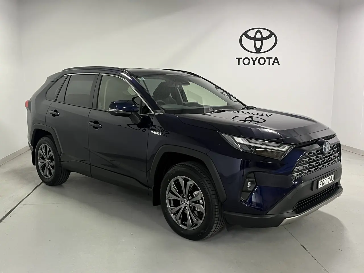 2024 TOYOTA RAV4 HYBRID Image 2