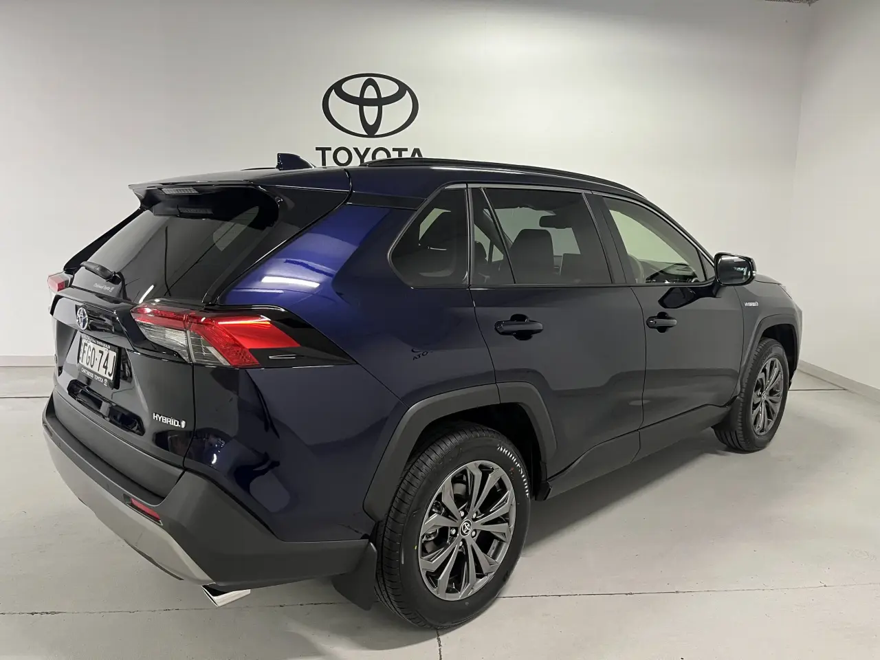 2024 TOYOTA RAV4 HYBRID Image 5