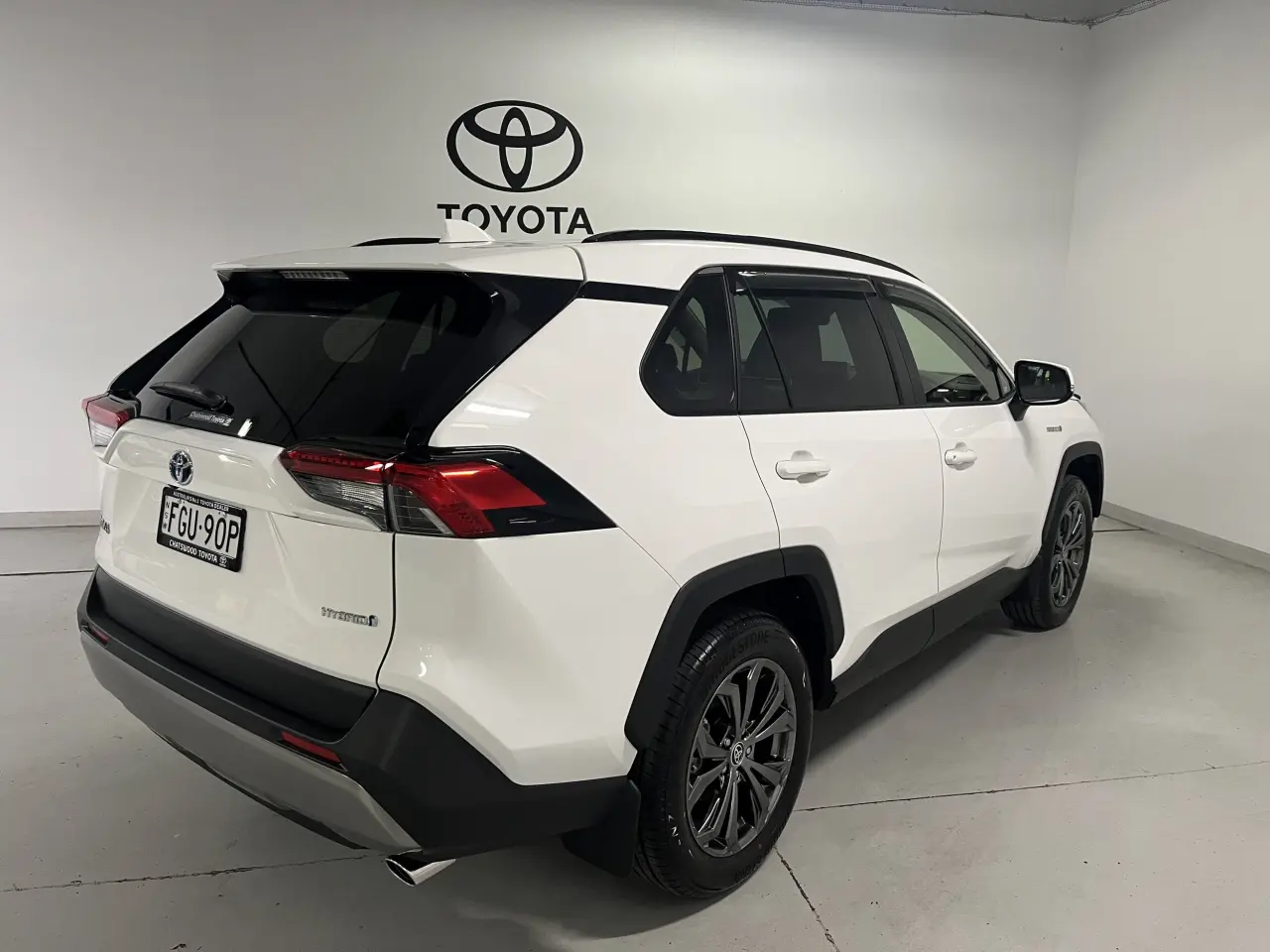 2024 TOYOTA RAV4 HYBRID Image 5