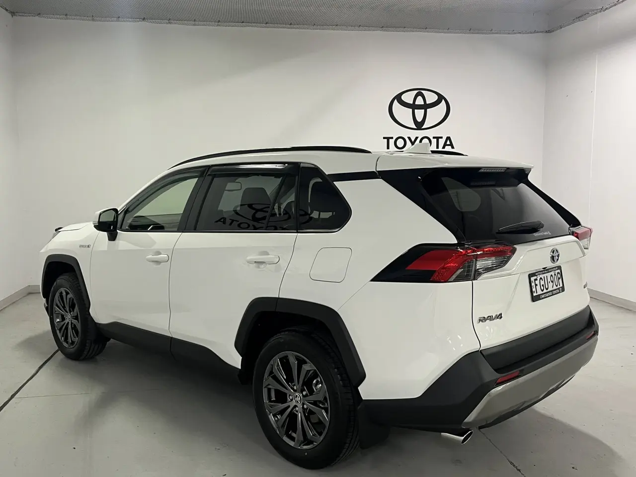 2024 TOYOTA RAV4 HYBRID Image 7