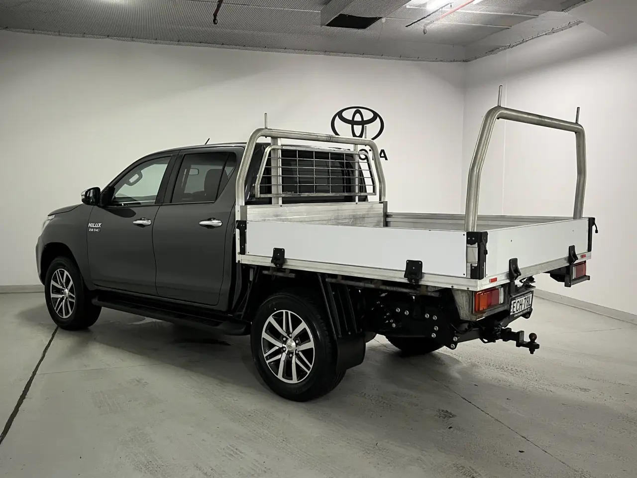 2019 TOYOTA HILUX Image 7