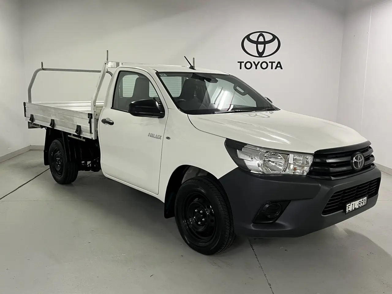 2020 Toyota Hilux Gallery Image 2