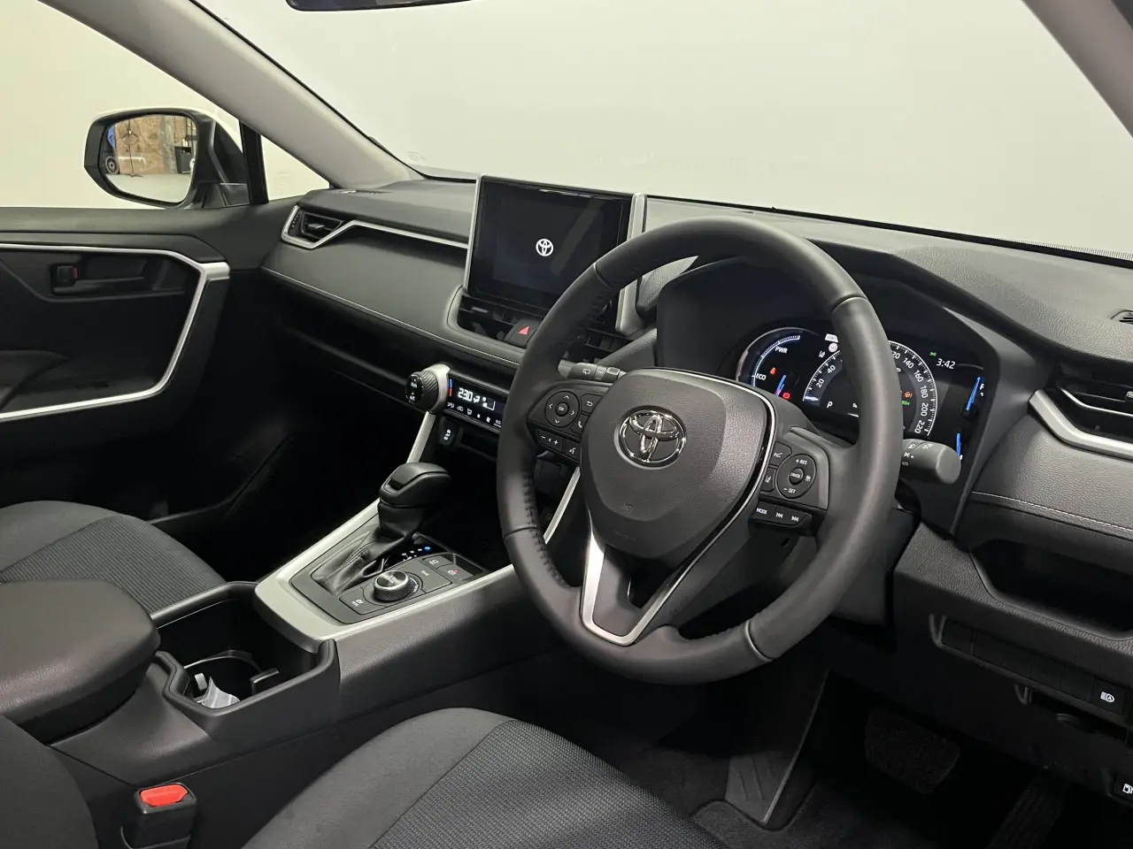 2024 TOYOTA RAV4 HYBRID Image 12