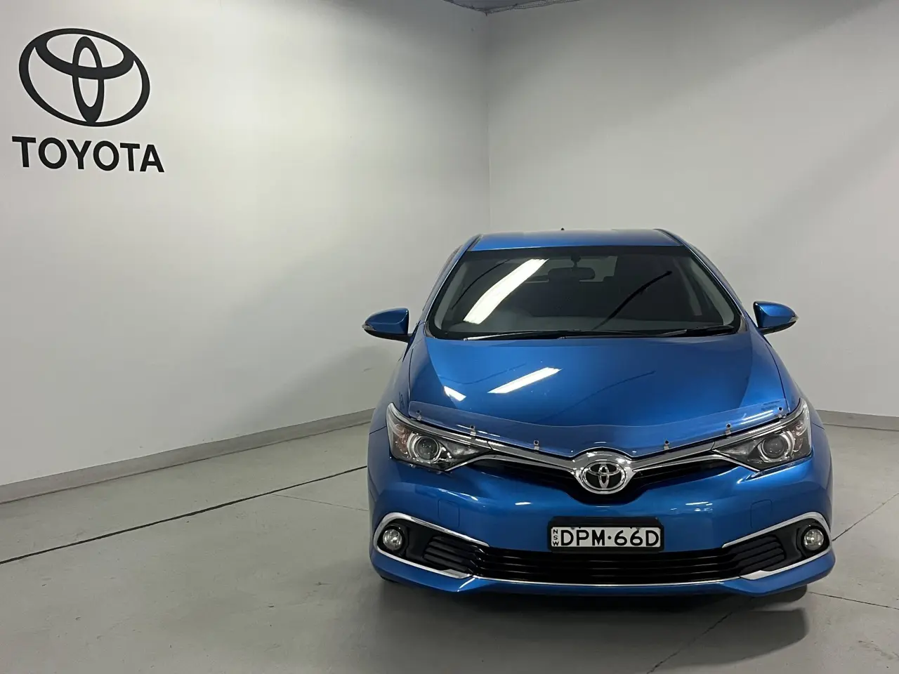 2017 TOYOTA COROLLA Image 3