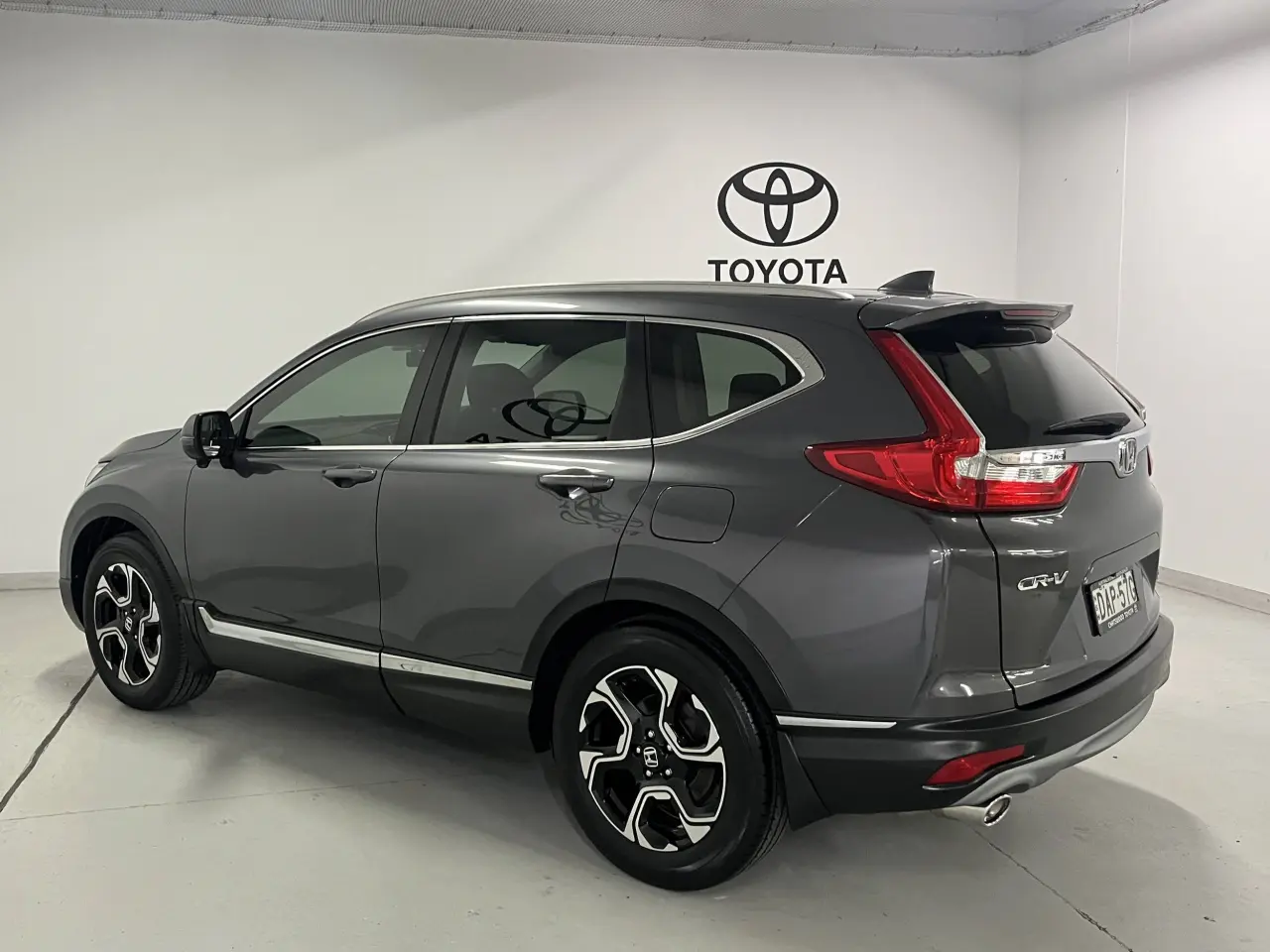 2018 HONDA CR-V Image 7