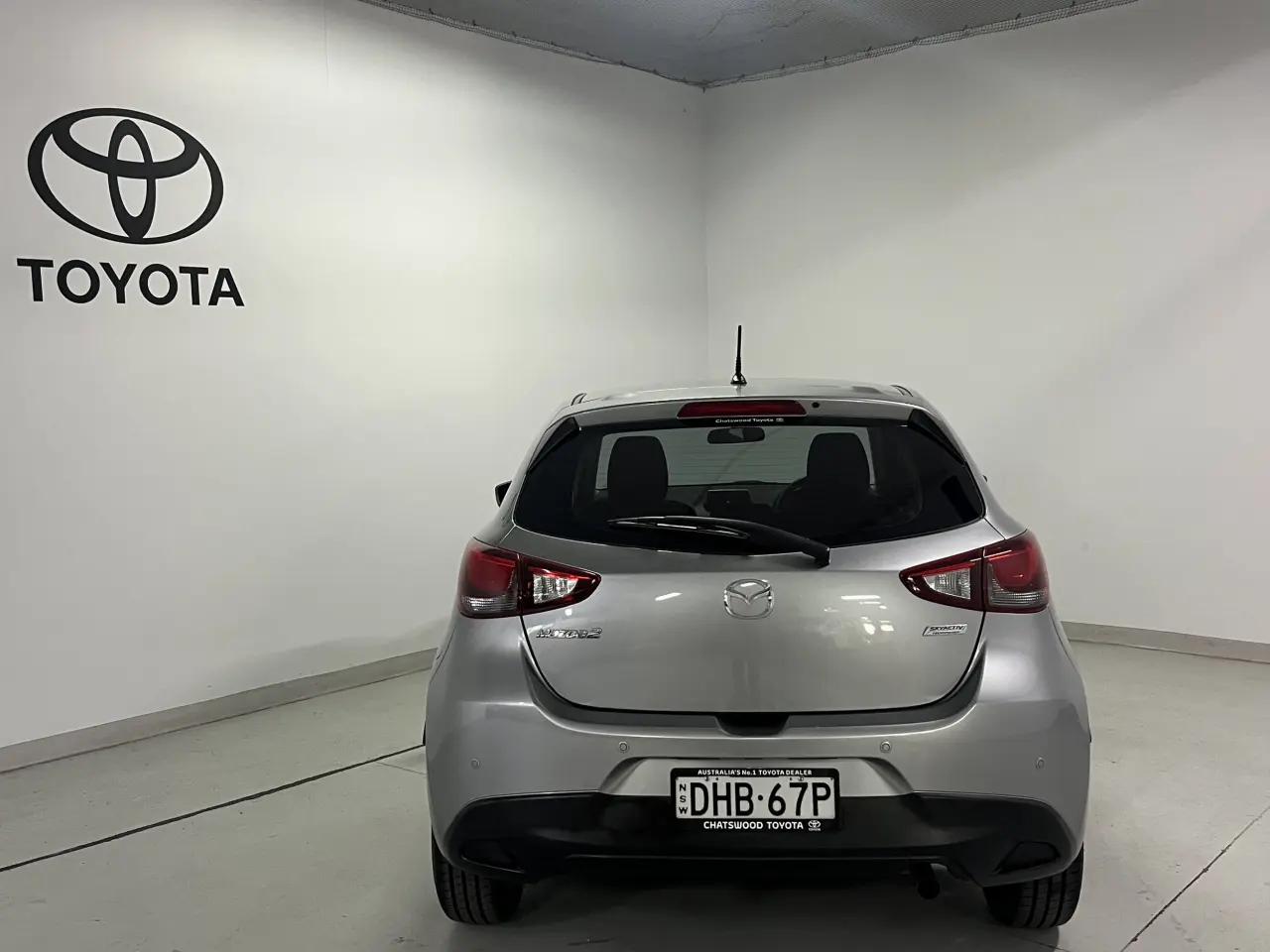 2016 MAZDA MAZDA2 Image 6