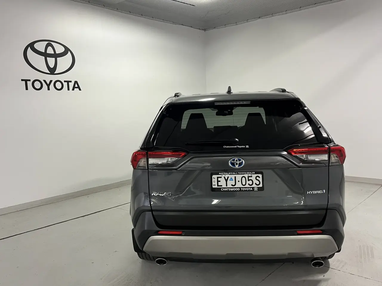 2023 TOYOTA RAV4 HYBRID Image 6