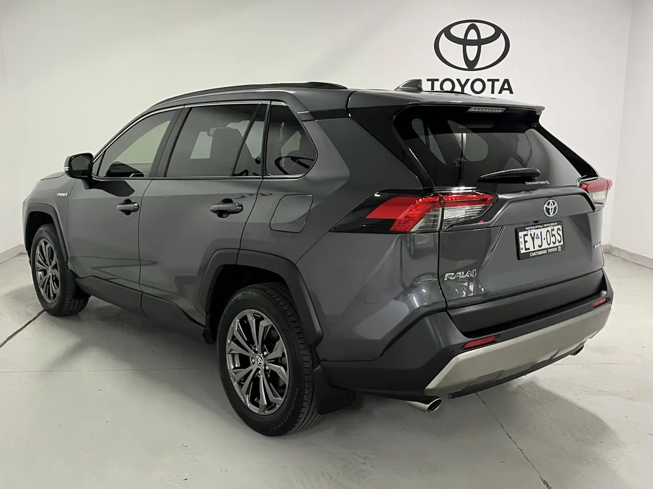 2023 TOYOTA RAV4 HYBRID Image 7