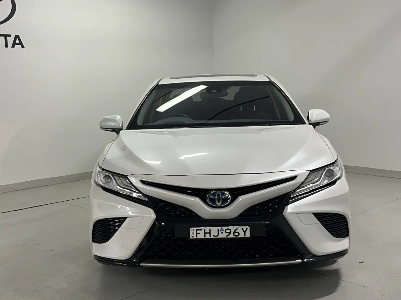 2020 TOYOTA CAMRY HYBRID Image 3