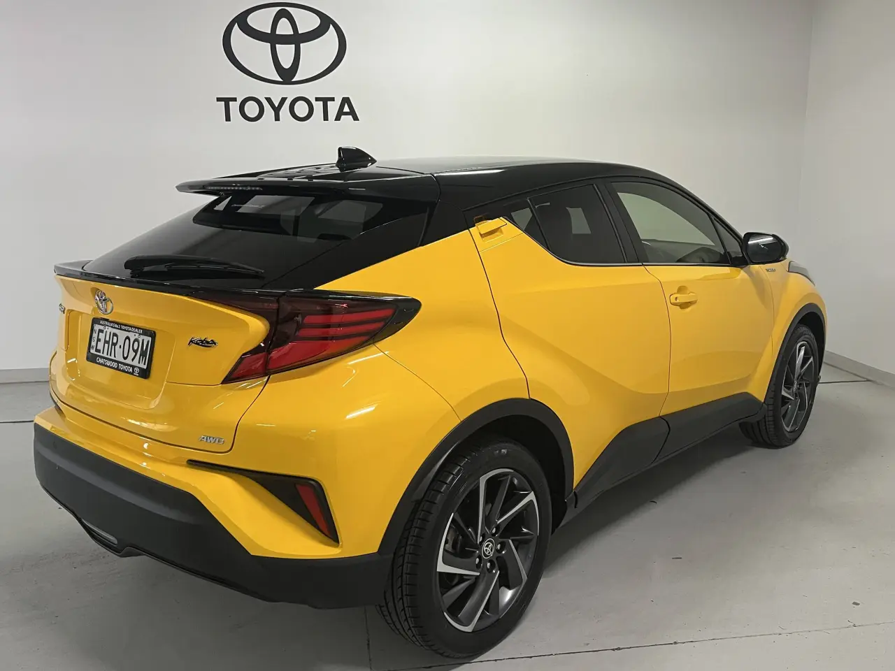 2019 TOYOTA C-HR Image 5