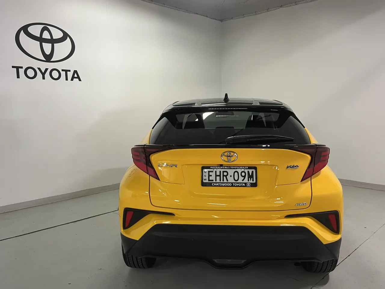 2019 TOYOTA C-HR Image 6