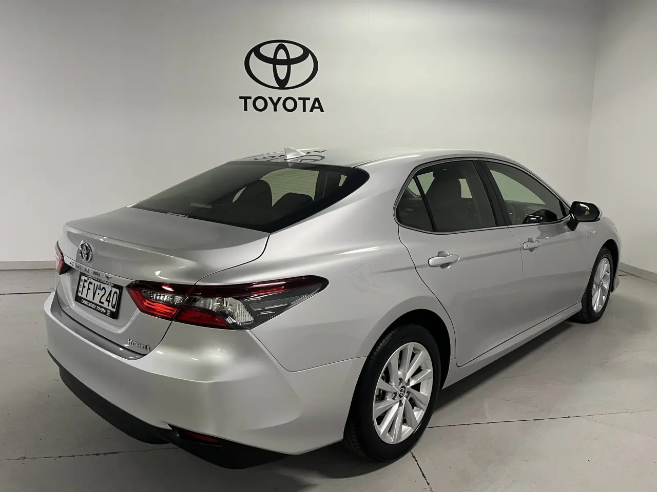 2024 TOYOTA CAMRY HYBRID Image 5