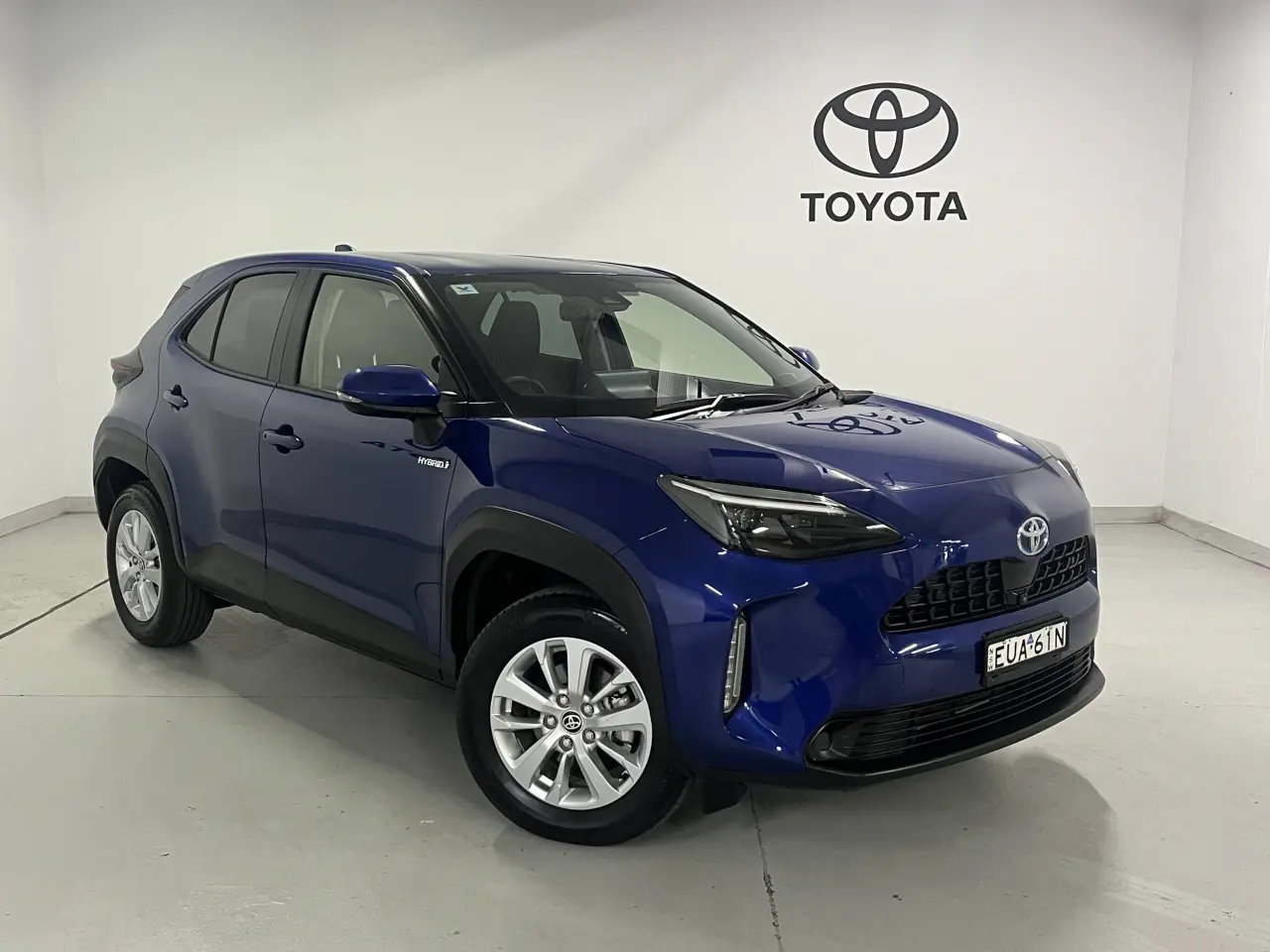 2022 TOYOTA YARIS CROSS HYBRID Image 1