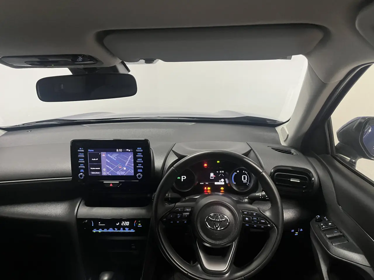 2022 TOYOTA YARIS CROSS HYBRID Image 14