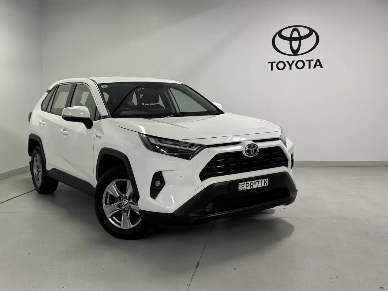 2021 TOYOTA RAV4 HYBRID Image 1