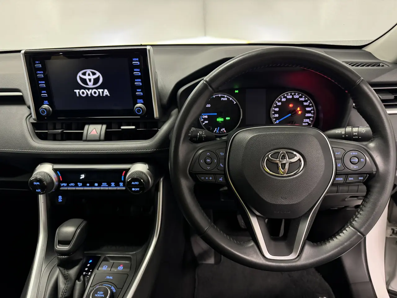 2021 TOYOTA RAV4 HYBRID Image 15