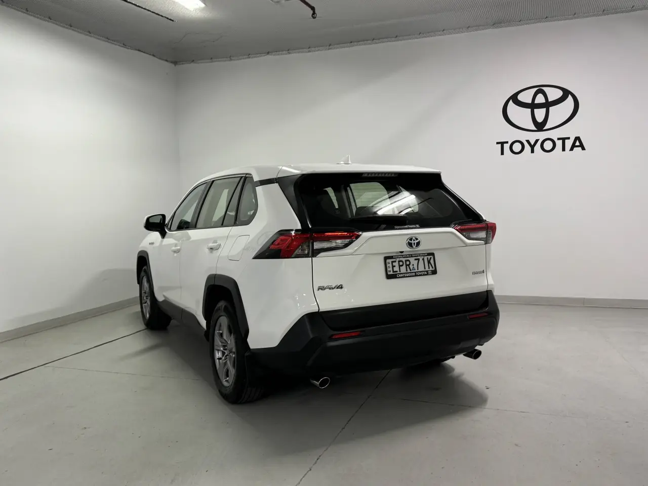 2021 TOYOTA RAV4 HYBRID Image 6