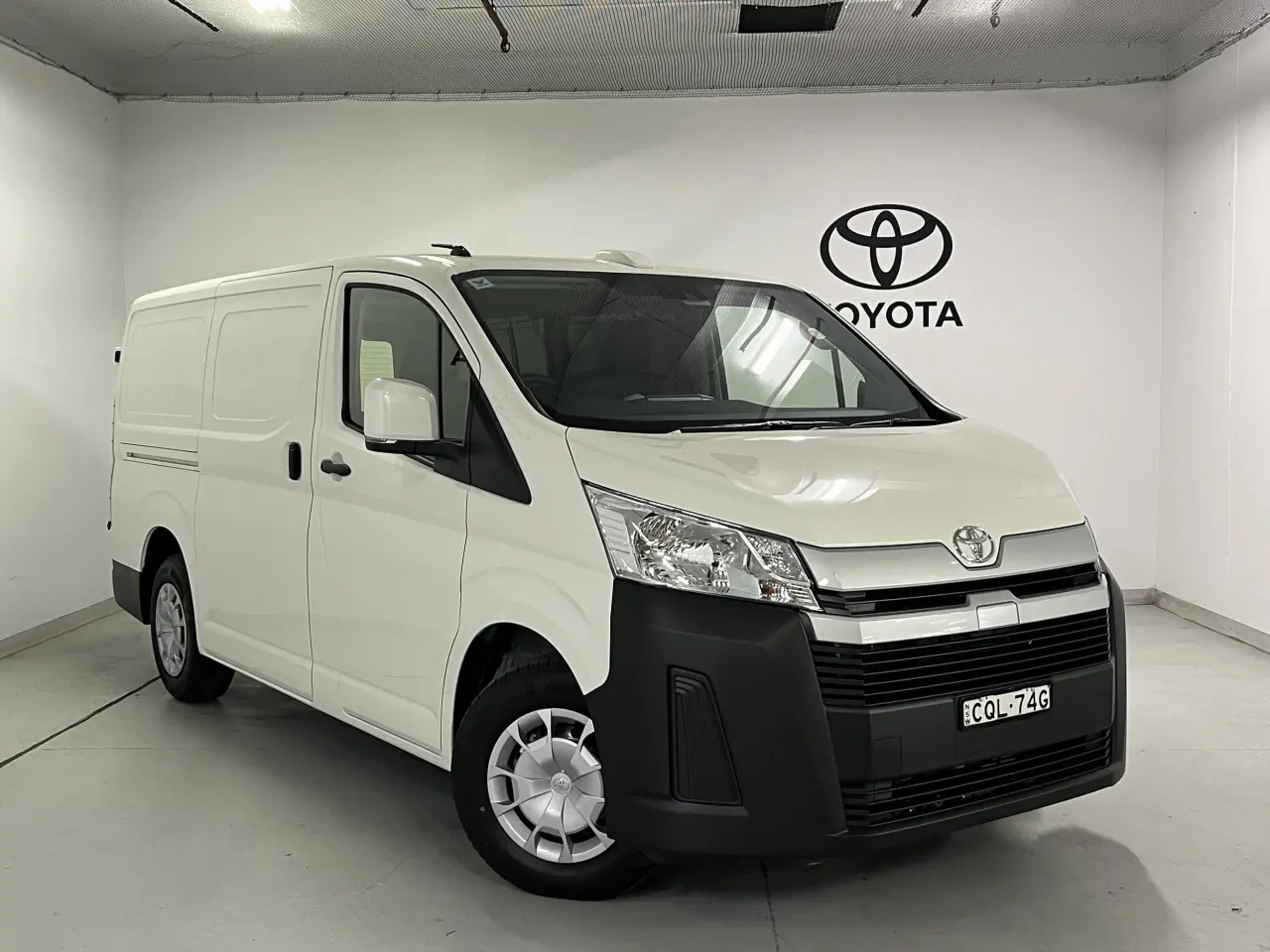 2024 TOYOTA HIACE Image 1