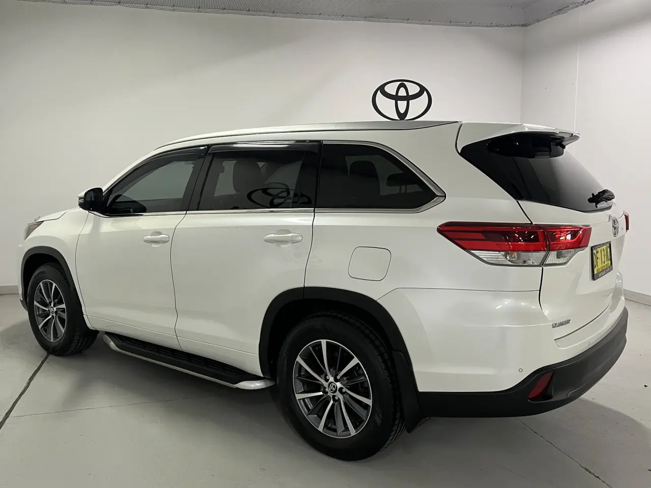 2019 TOYOTA KLUGER Image 7