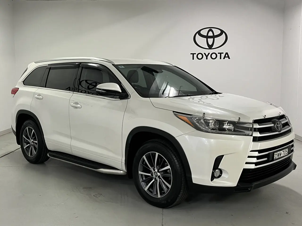 2018 TOYOTA KLUGER Image 2