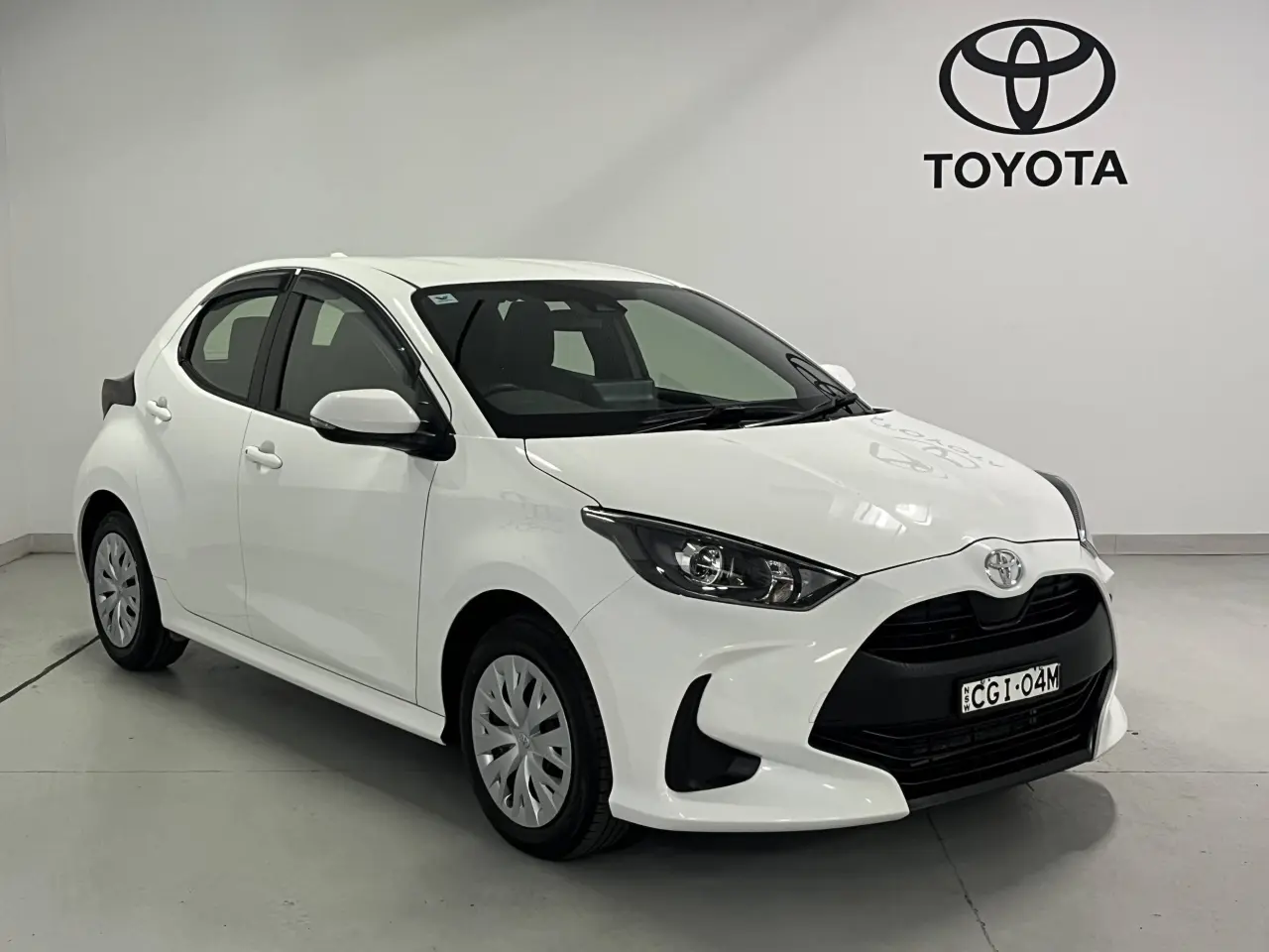 2023 TOYOTA YARIS Image 2