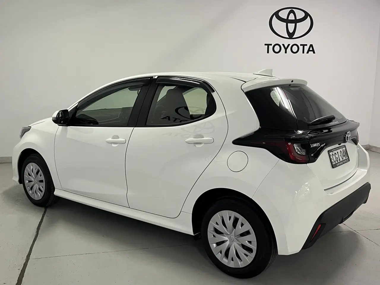 2023 TOYOTA YARIS Image 7