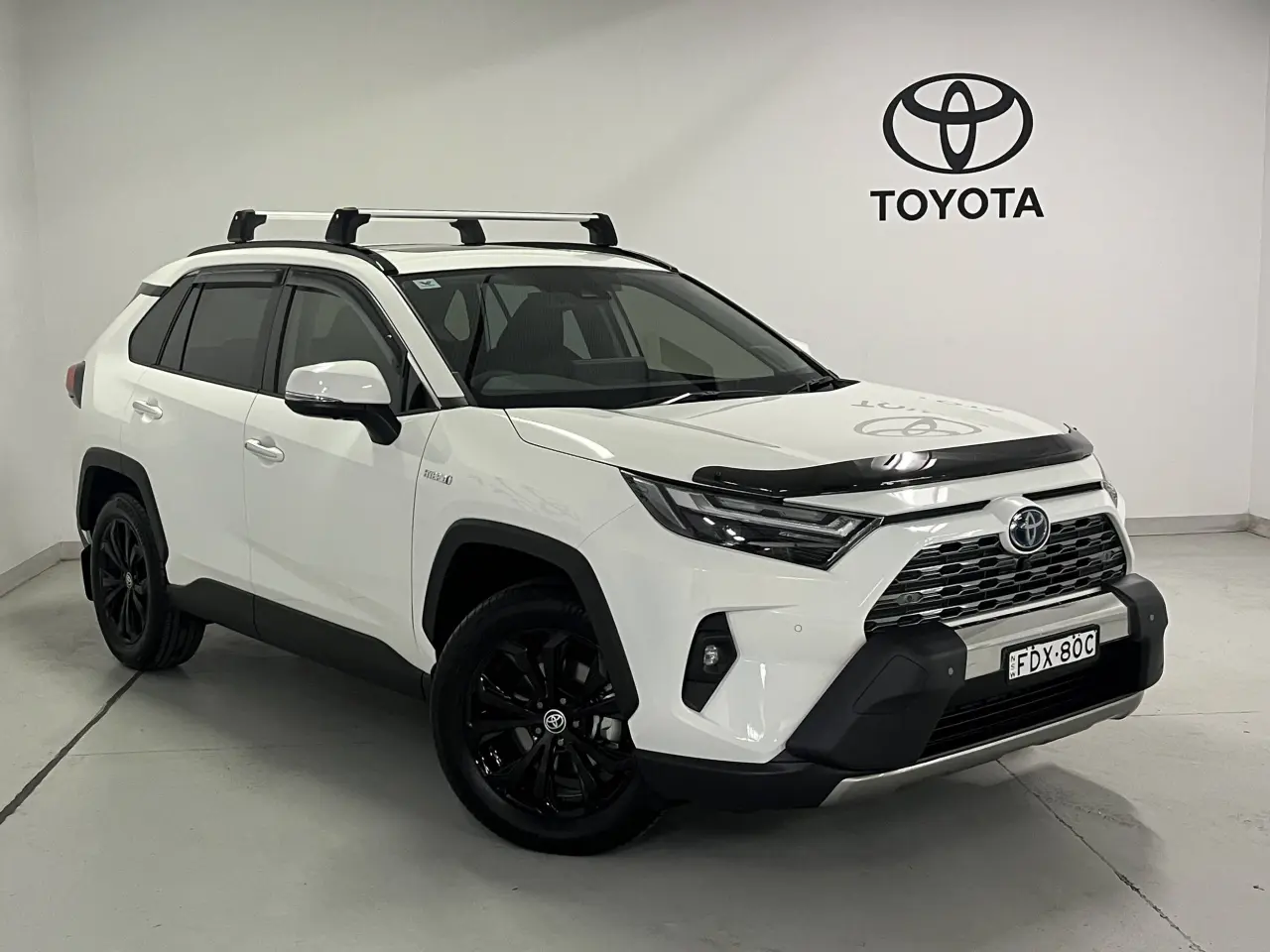 2023 TOYOTA RAV4 HYBRID Image 1