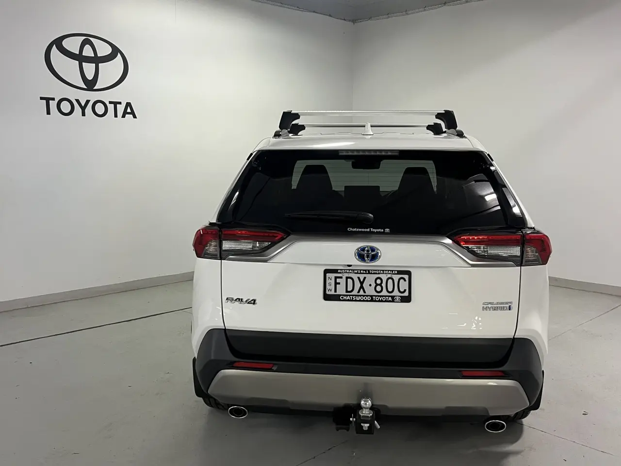 2023 TOYOTA RAV4 HYBRID Image 6