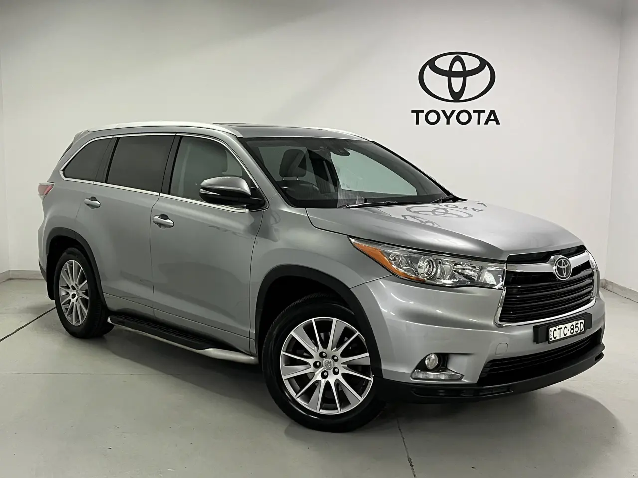 2014 TOYOTA KLUGER Image 1