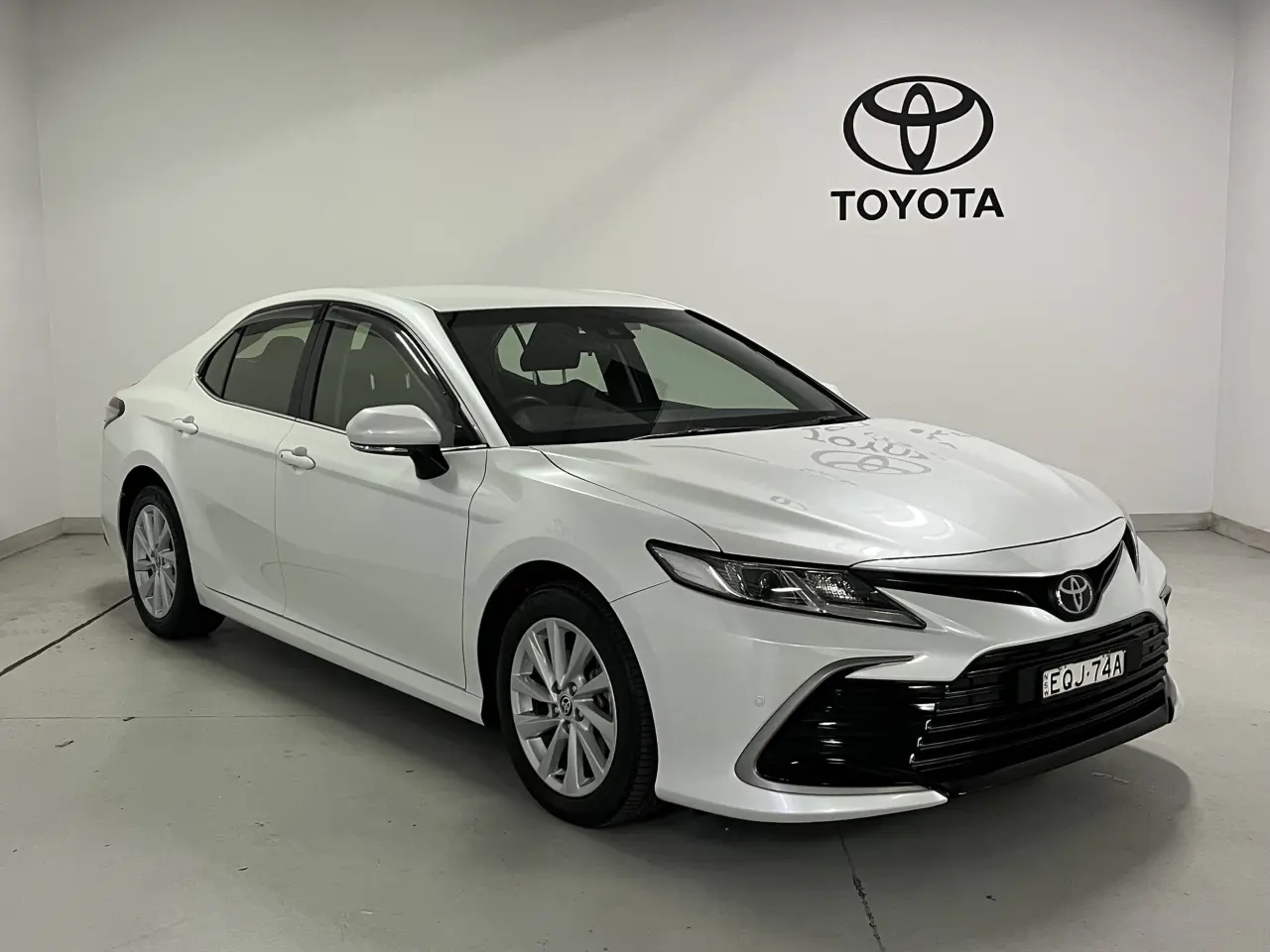 2021 TOYOTA CAMRY Image 2