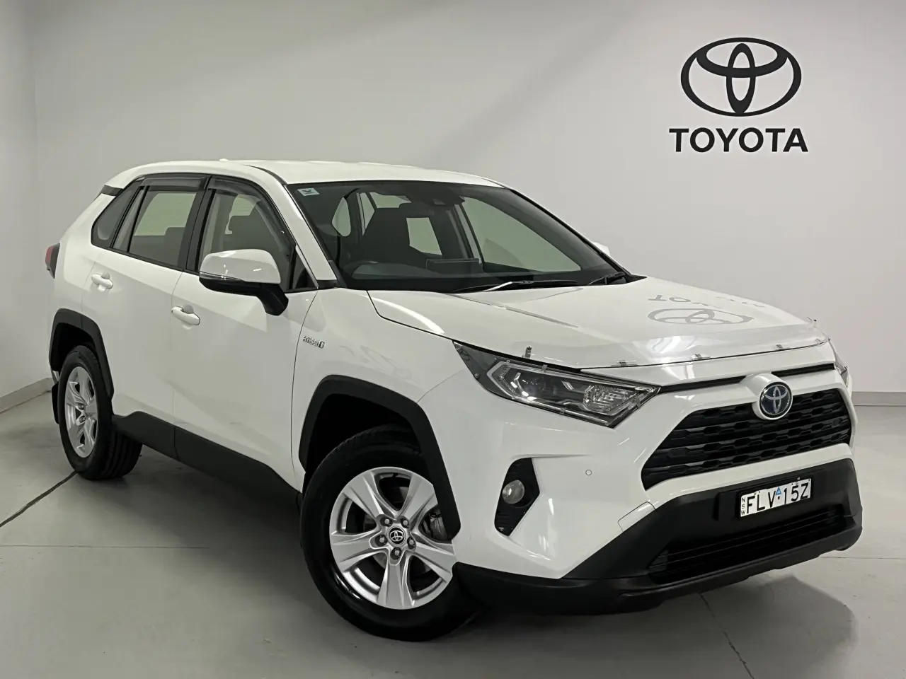 2020 TOYOTA RAV4 HYBRID Image 1