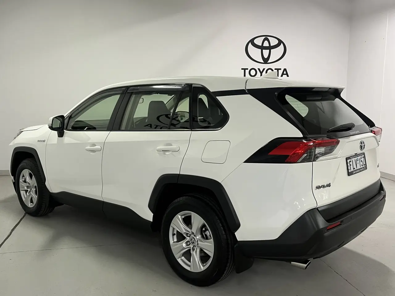 2020 TOYOTA RAV4 HYBRID Image 7