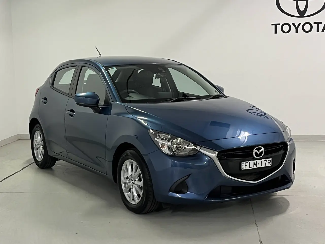 2019 MAZDA MAZDA2 Image 2