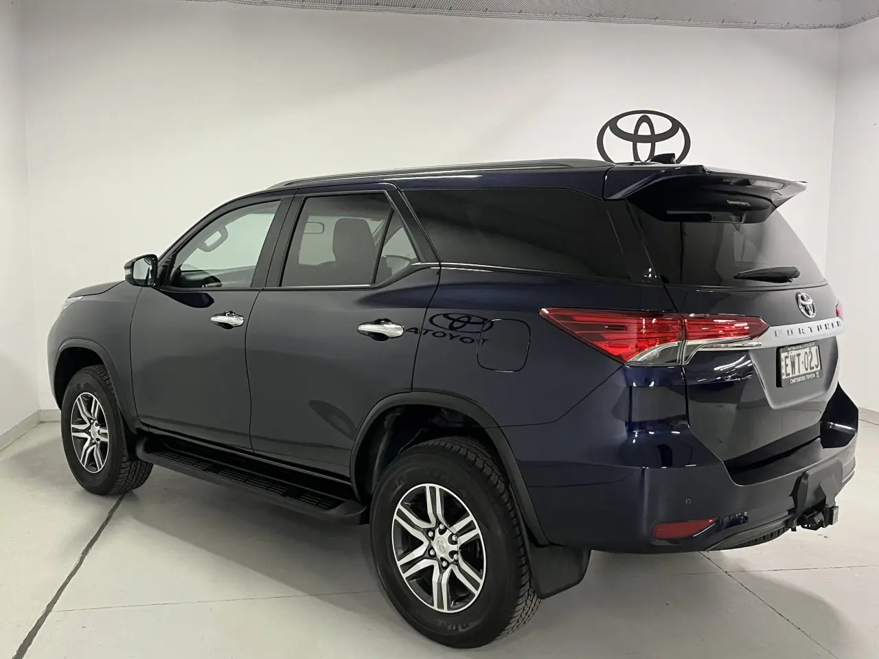 2022 TOYOTA FORTUNER Image 7