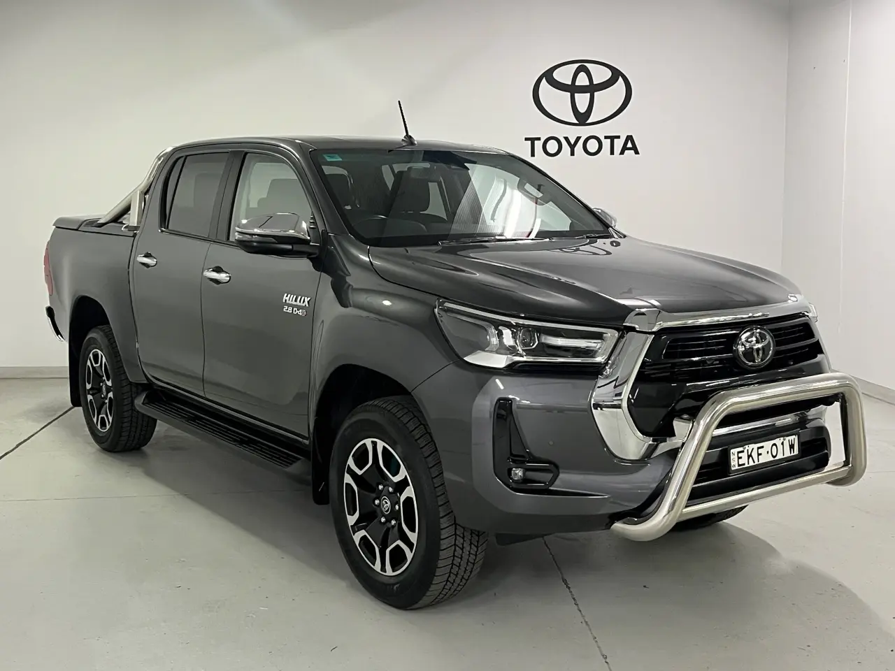 2020 Toyota Hilux Gallery Image 2