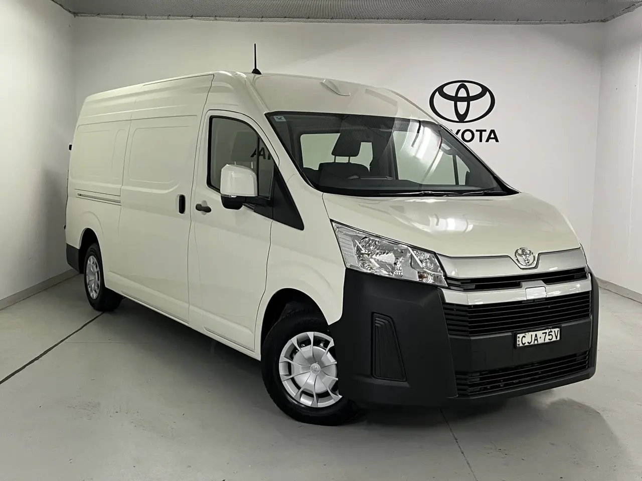 2024 TOYOTA HIACE Image 1