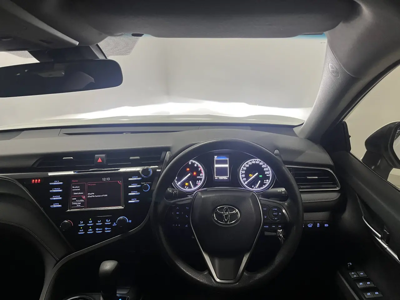 2019 Toyota Camry Gallery Image 14