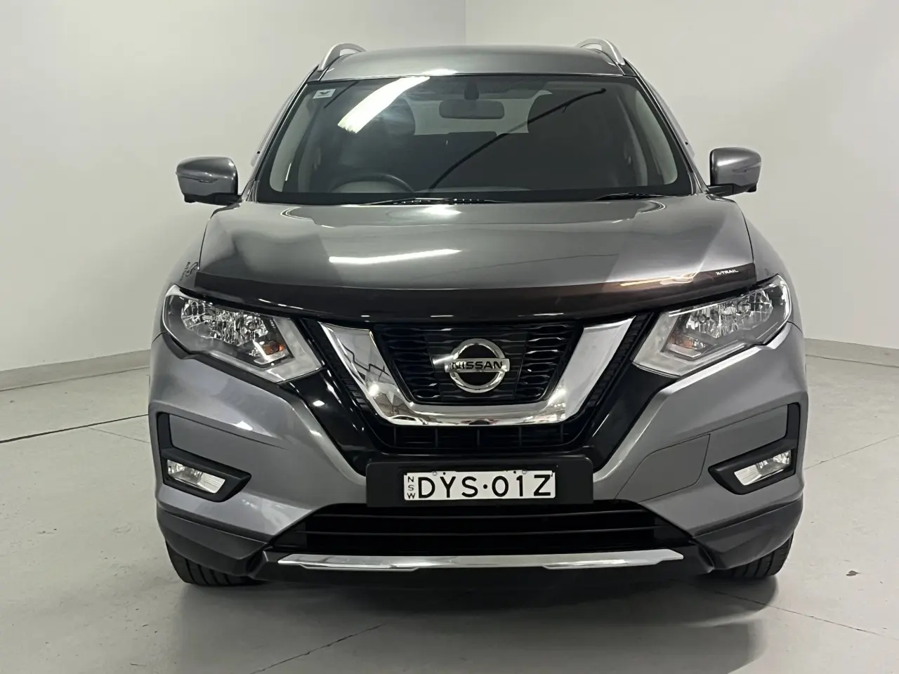 2018 Nissan X-Trail Gallery Image 3