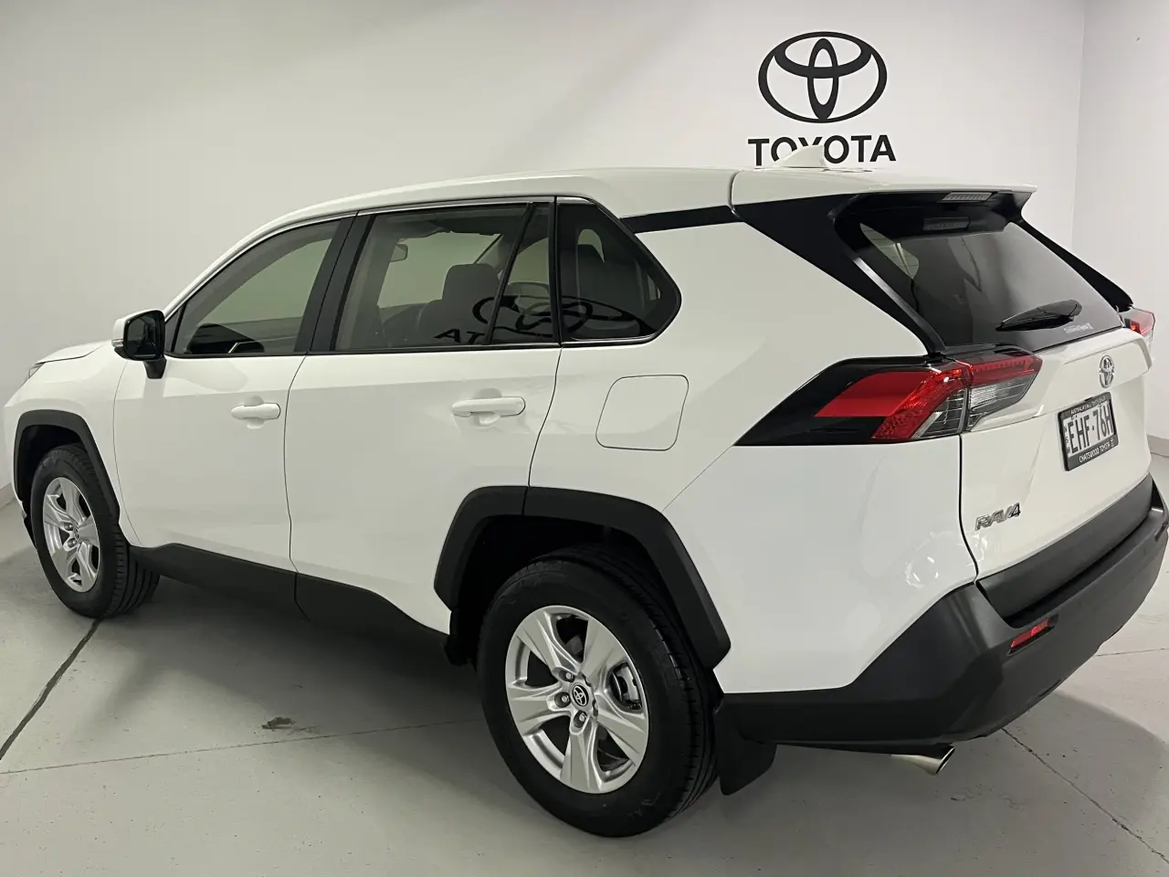 2020 Toyota Rav4 Gallery Image 7