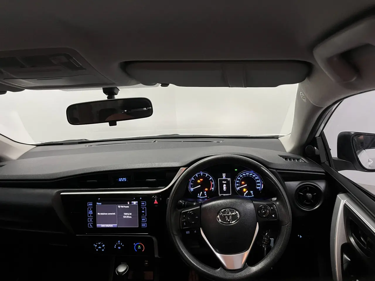 2019 Toyota Corolla Gallery Image 14