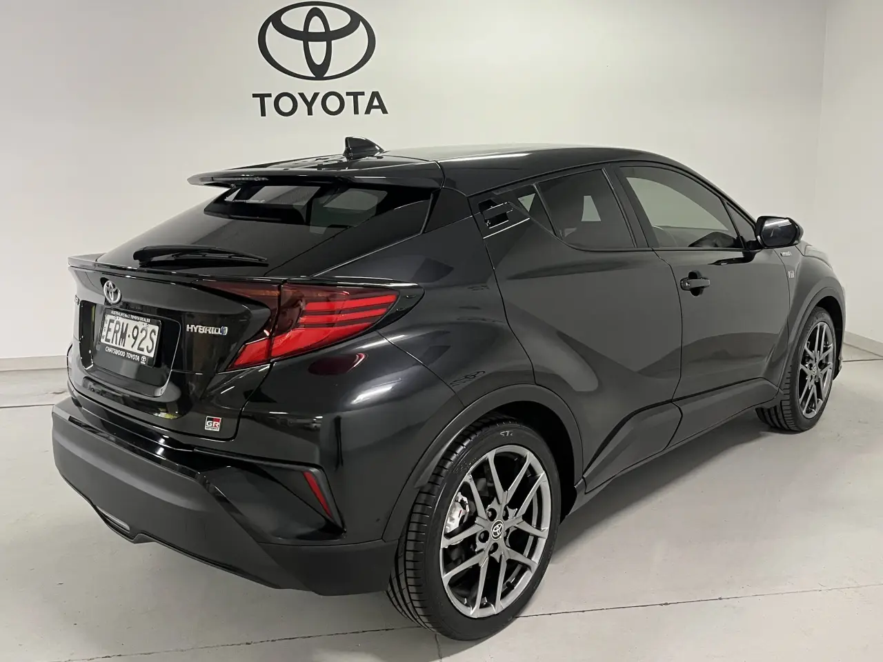 2021 Toyota C-Hr Hybrid Gallery Image 5