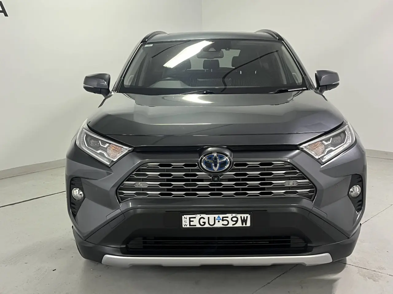 2020 Toyota Rav4 Hybrid Gallery Image 3