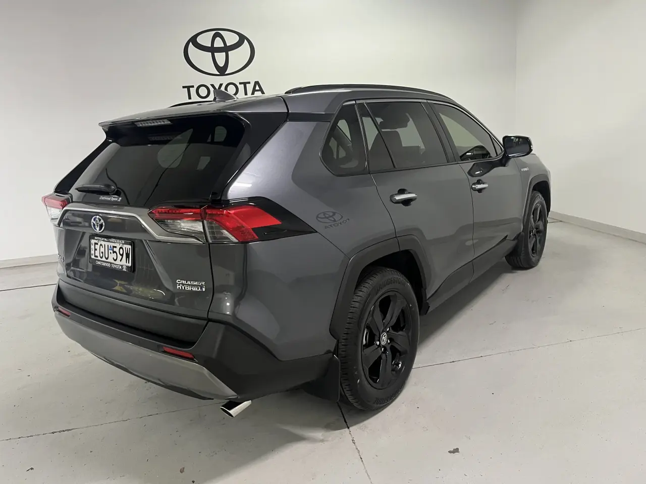 2020 Toyota Rav4 Hybrid Gallery Image 5