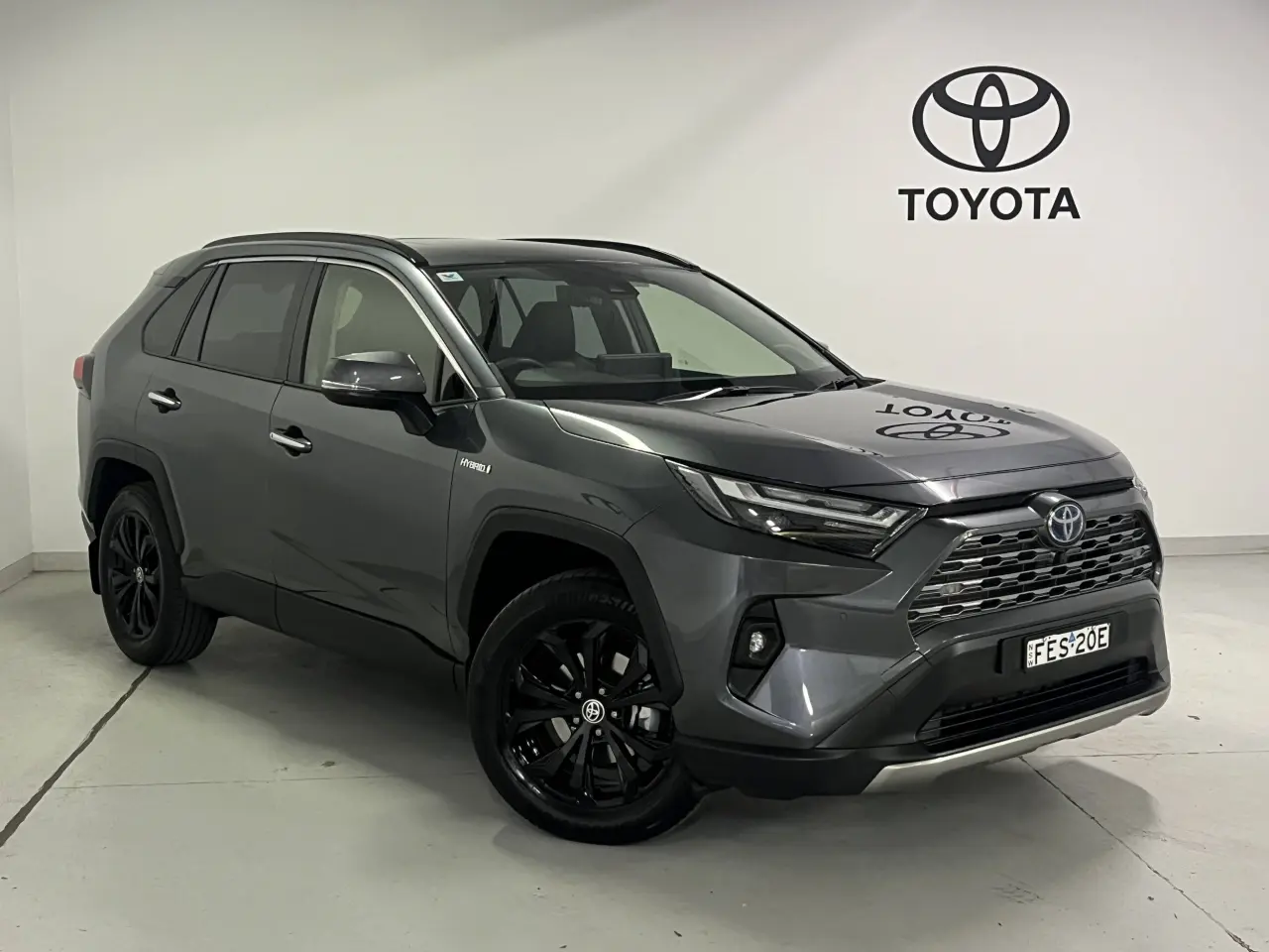 2023 Toyota Rav4 Hybrid Gallery Image 1