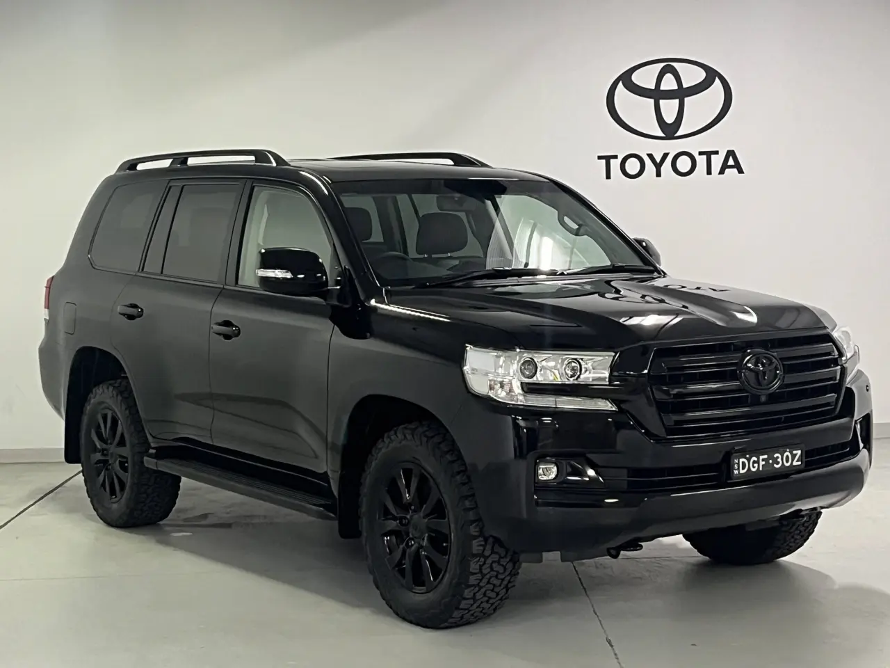 2020 Toyota Landcruiser Gallery Image 2