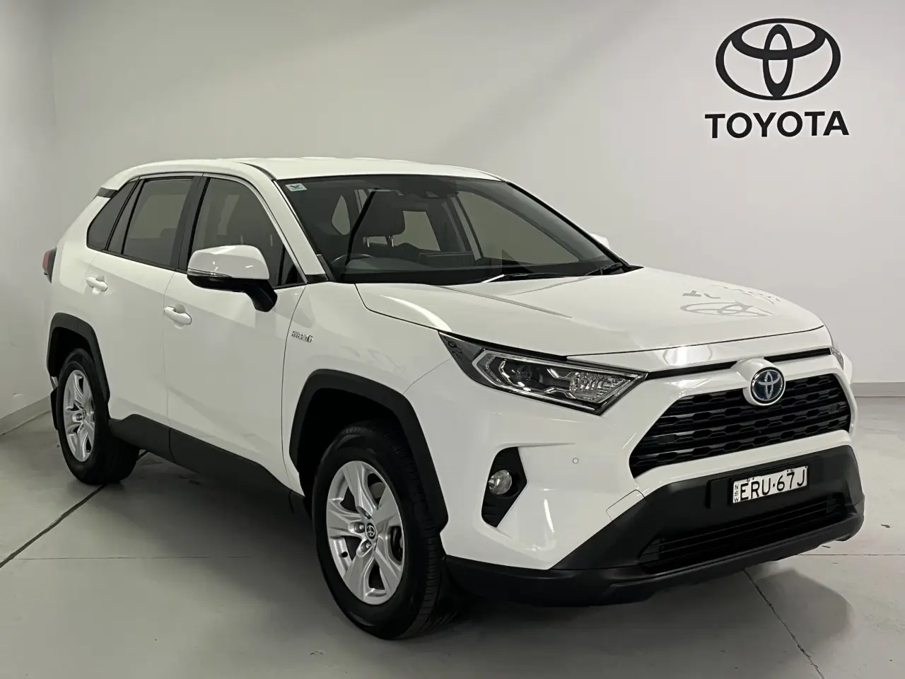 2021 Toyota Rav4 Hybrid Gallery Image 2