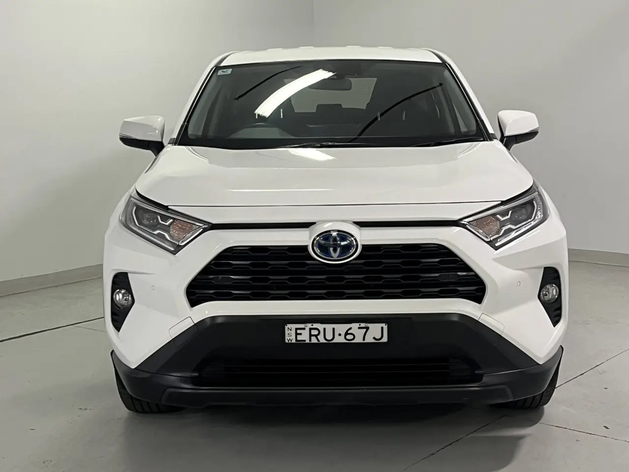 2021 Toyota Rav4 Hybrid Gallery Image 3