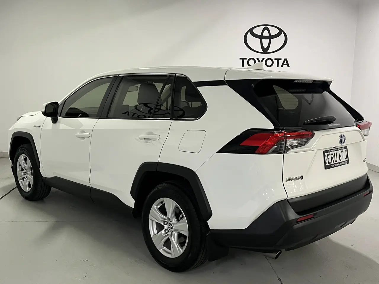 2021 Toyota Rav4 Hybrid Gallery Image 7