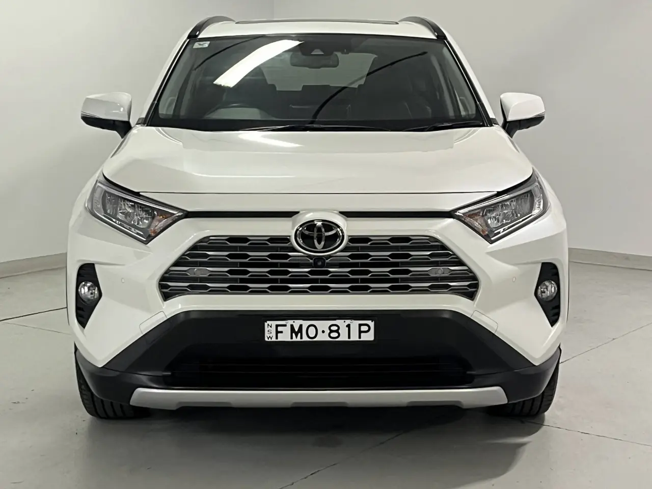 2019 Toyota Rav4 Gallery Image 3