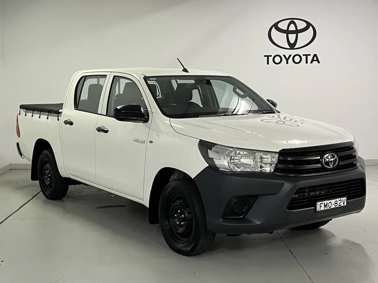 2019 Toyota Hilux Gallery Image 2